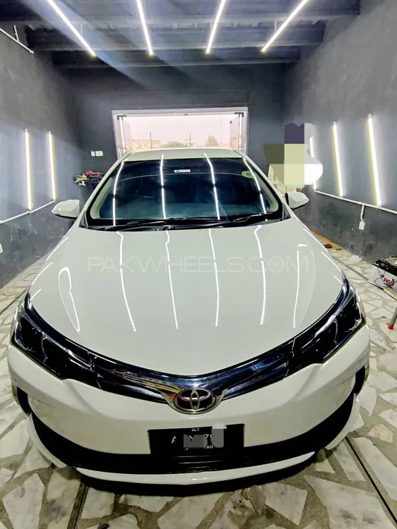 Toyota Corolla 2019 for Sale in Peshawar Image-1
