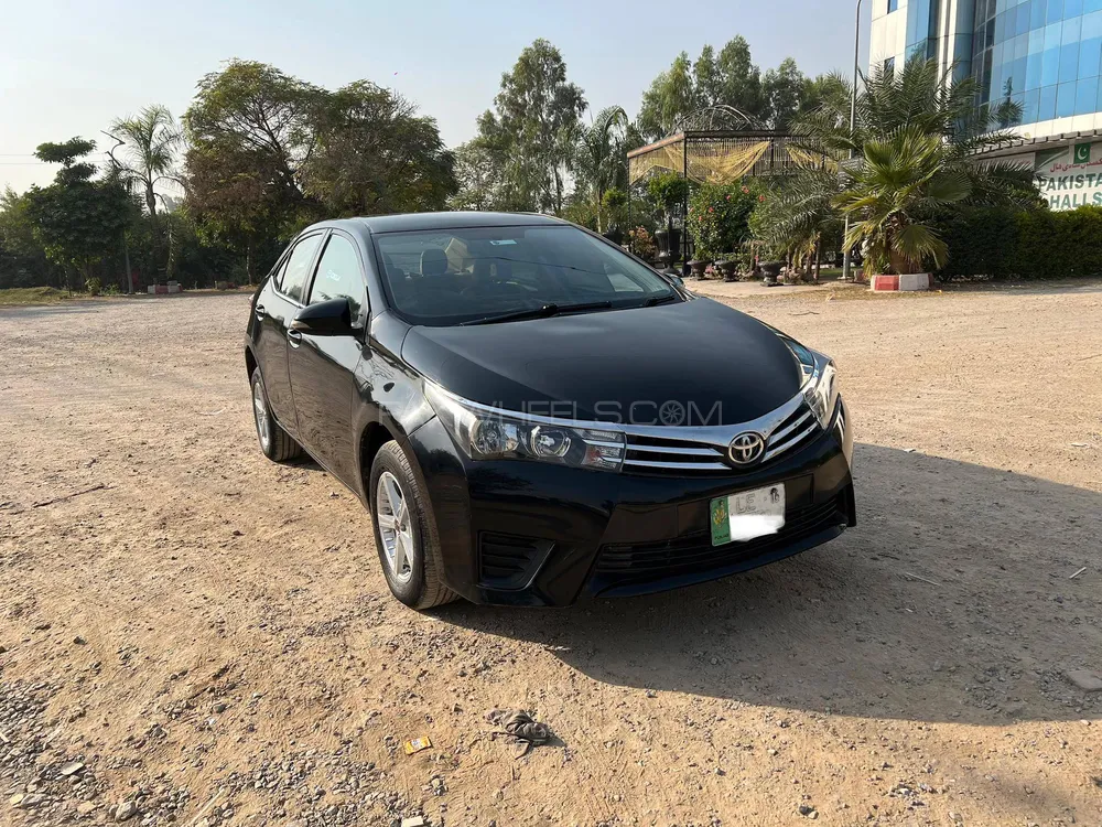Toyota Corolla 2016 for Sale in Islamabad Image-1