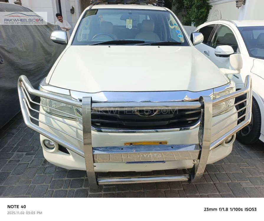 ٹویوٹا ہائیلکس 2011 for Sale in کراچی Image-1