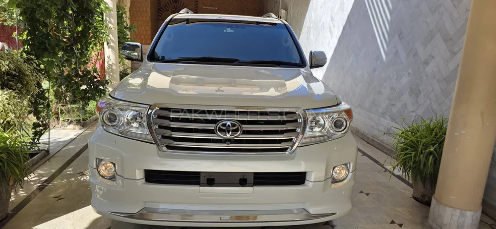 Toyota Land Cruiser 2015 for Sale in Peshawar Image-1