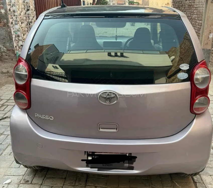 Toyota Passo 2010 for Sale in Multan Image-1