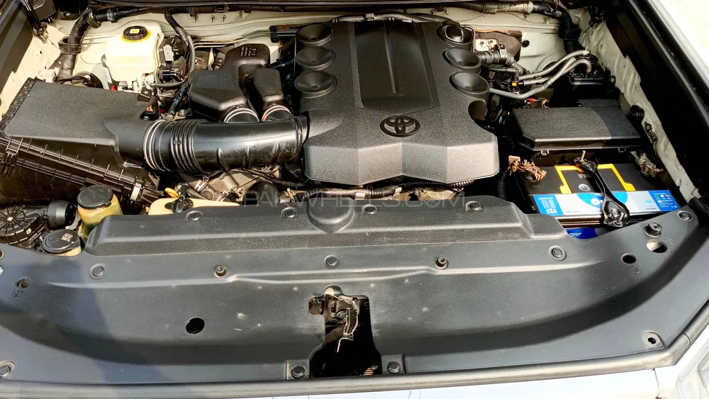 Toyota Prado 2011 for Sale in Lahore Toyota Prado 2011 for Sale in Lahore Image-12