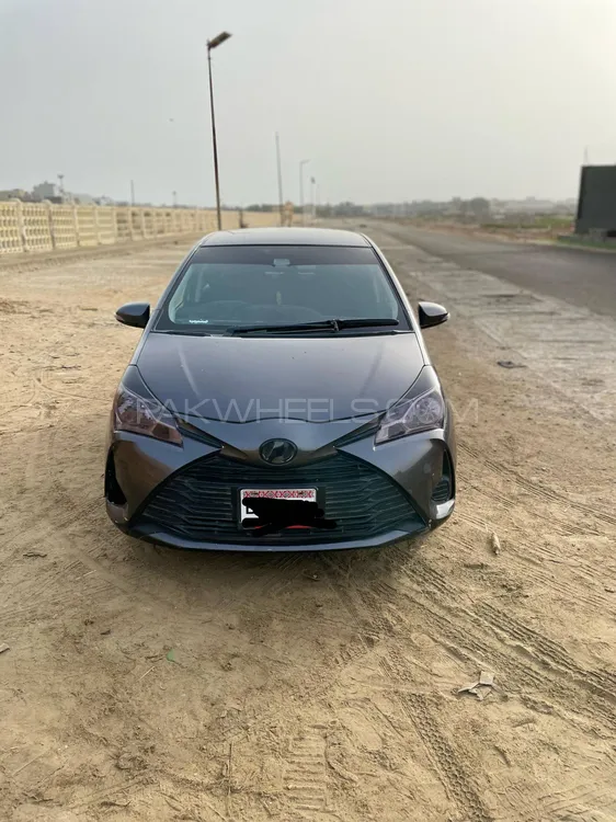 Toyota Vitz 2018 for Sale in Karachi Image-1