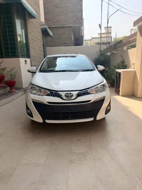 Toyota Yaris Sedan 2021 for Sale in Karachi Image-1