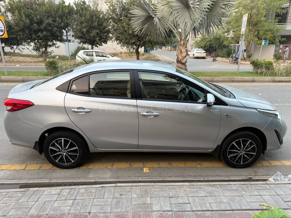 Toyota Yaris Sedan 2022 for Sale in Lahore Image-1