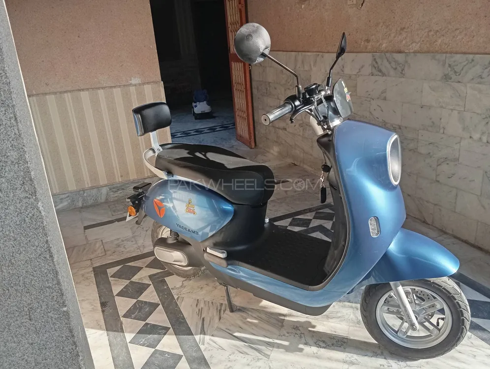 Yadea Epoc-H 2025 for Sale Image-1