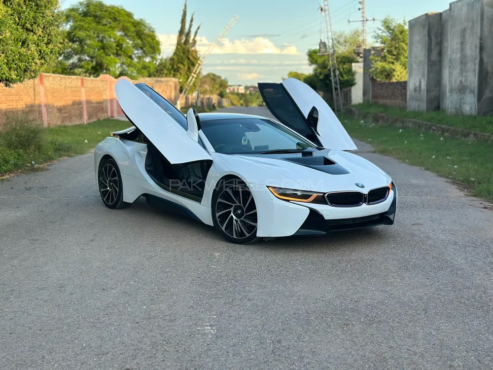 BMW i8 2014 for Sale in Islamabad Image-1