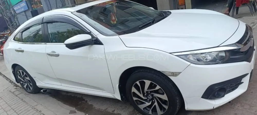 Honda Civic 2017 for Sale in Lahore Image-1