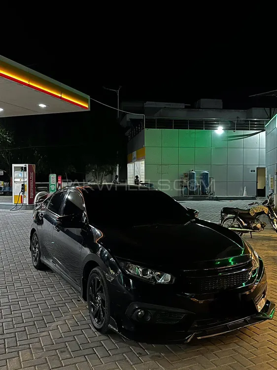 Honda Civic 2017 for Sale in Multan Image-1