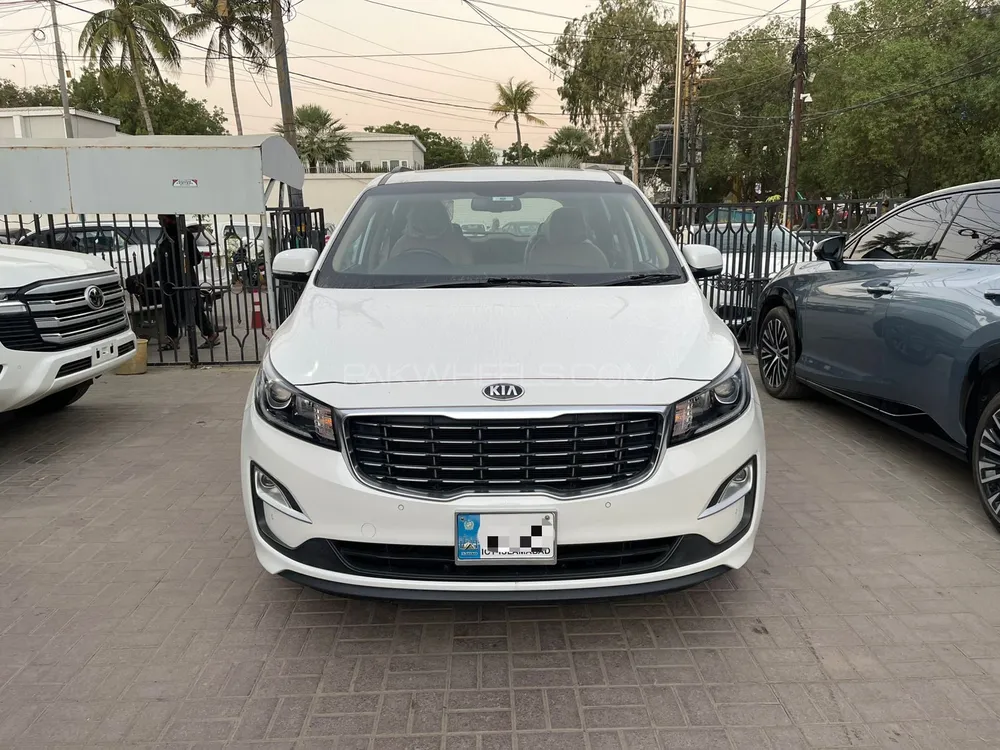 KIA Carnival 2019 for Sale in Karachi Image-1