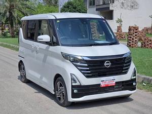 Fresh Import 2025
2023 Model
Shiny White Colour
Low Mileage: 6230 KM
S Hybrid Edition
Remote Keyless Entry
Halogen Head Lump
Super UV Cut Doors Glass
ABS Braking System
Remote Door Mirror
Traction Control
Verifiable Auction Sheet
No.1 Japan Quality
Genuine Hid Headlights
Retractable Side Mirrors With Indicators
Winker Mirror
Digital Climate Control Air Conditioning System
Drivers Airbag
Passengers Airbag
All Power Windows
Multimedia Steering
Engine In Clean & Good Condition
Clean Interior & Exterior
Power Steering
Dual SRS Air Bag
High Quality Luxury Hatchback
Brand New Tyres
Anti-lock Brakes
Remote Keyless Entry
Eco Idle Stop Engine Technology