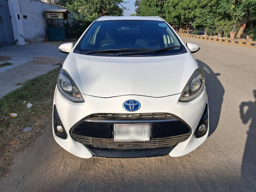 Toyota Aqua 2018 for Sale in Karachi Image-1