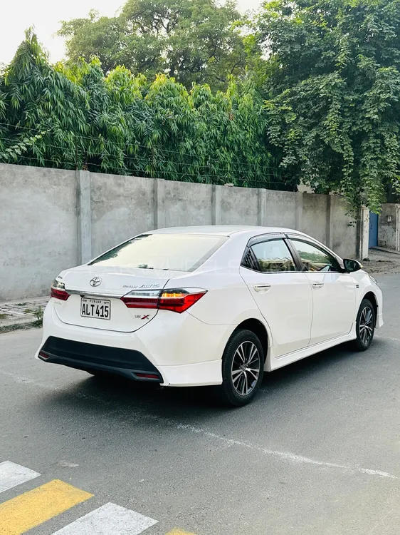 Toyota Corolla 2022 for Sale in Faisalabad Image-1