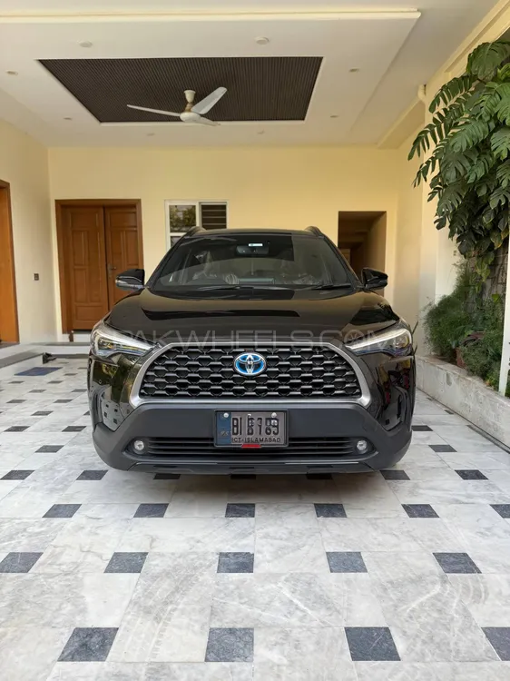 Toyota Corolla Cross 2025 for Sale in Islamabad Image-1