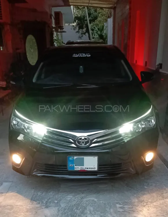 Toyota Corolla 2015 for Sale in Islamabad Image-1