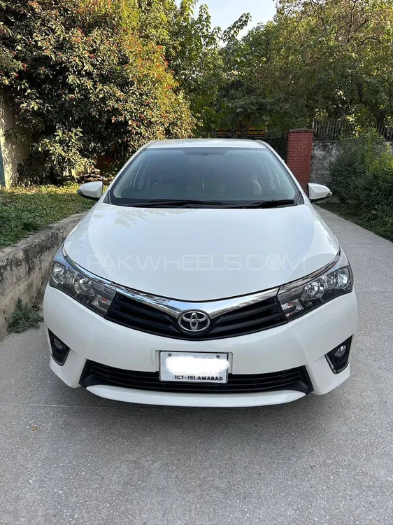 Toyota Corolla 2017 for Sale in Islamabad Image-1