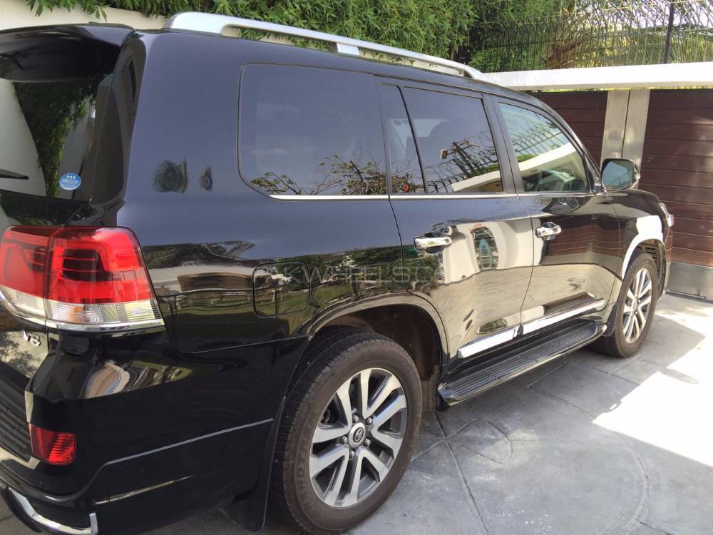 Toyota Land Cruiser ZX 2016 for sale in Karachi | PakWheels