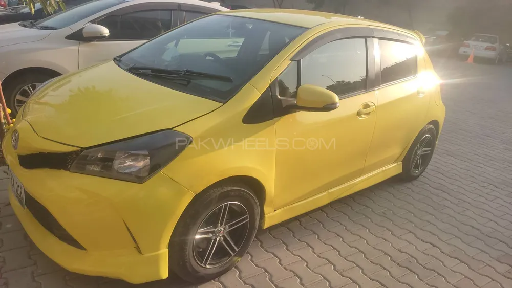 Toyota Vitz 2014 for Sale in Islamabad Image-1