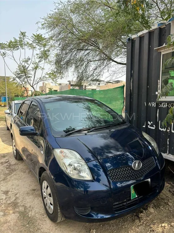 Toyota Vitz 2006 for Sale in Sialkot Image-1