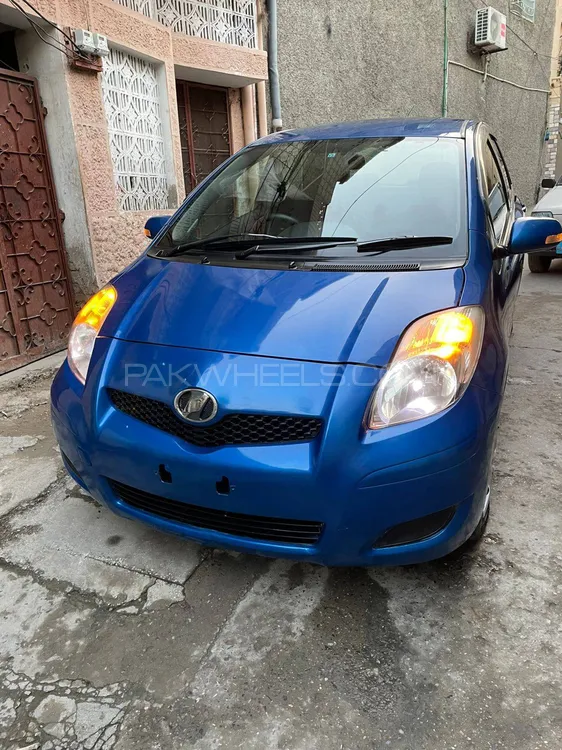 Toyota Vitz 2009 for Sale in Islamabad Image-1