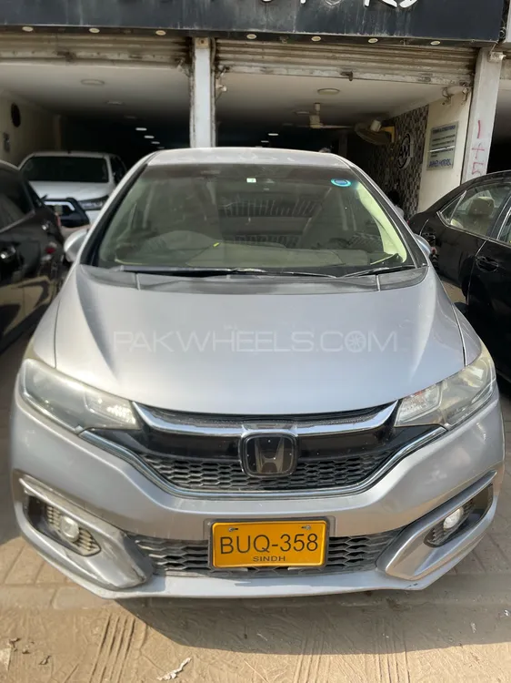 Honda Fit 2018 for Sale in Karachi Image-1