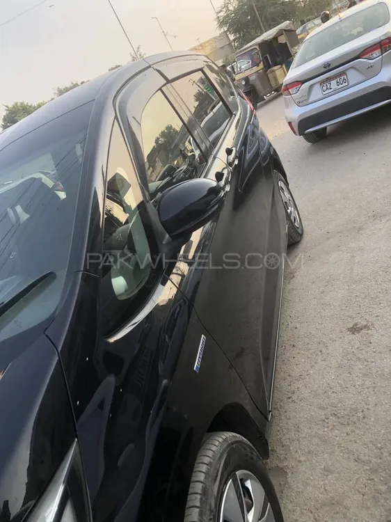 Honda Freed 2016 for Sale in Karachi Image-1