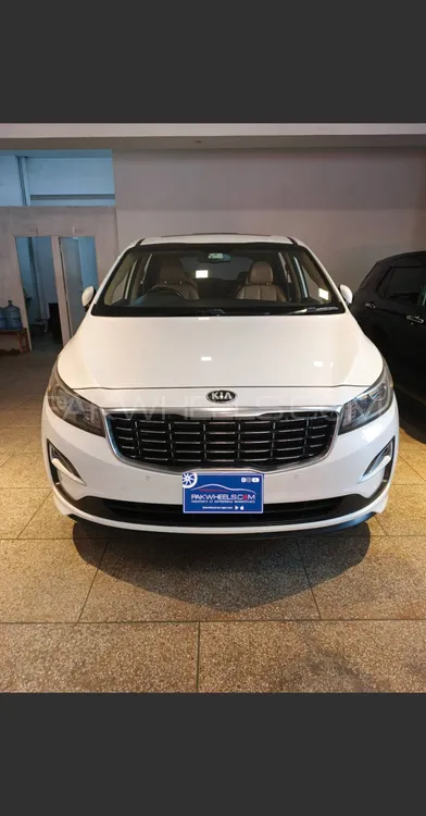 KIA Carnival 2019 for Sale in Lahore Image-1