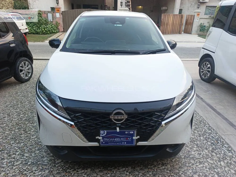 Nissan Note 2021 for Sale in Lahore Image-1