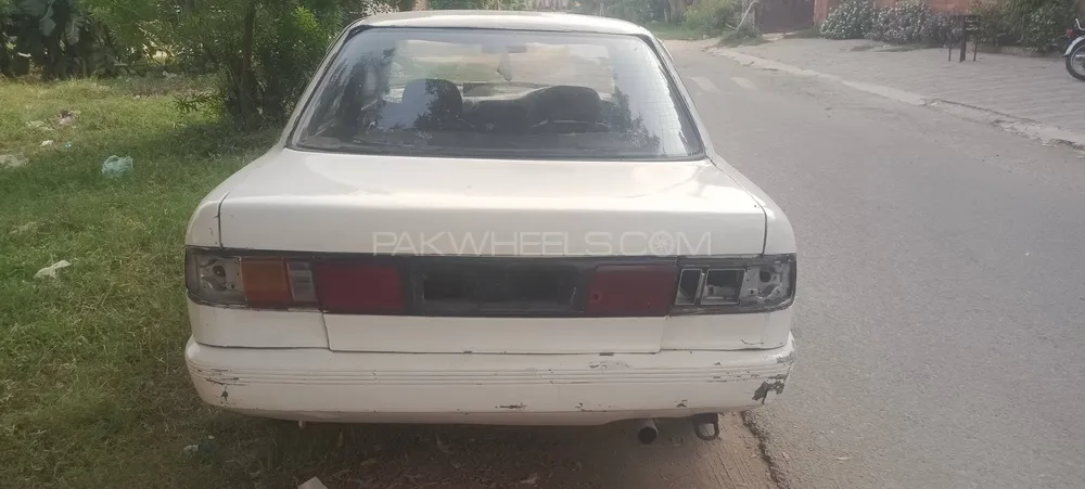 Nissan Sunny 1993 for Sale in Lahore Image-1