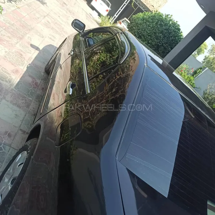 Toyota Corolla Axio 2001 for Sale in Peshawar Image-1