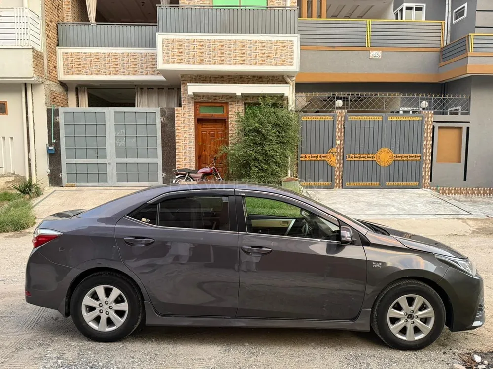Toyota Corolla 2017 for Sale in Mardan Image-1