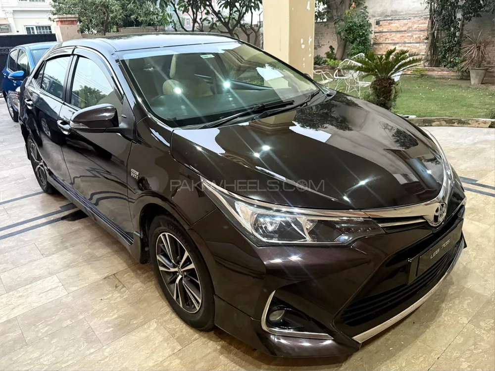 Toyota Corolla 2018 for Sale in Lahore Image-1