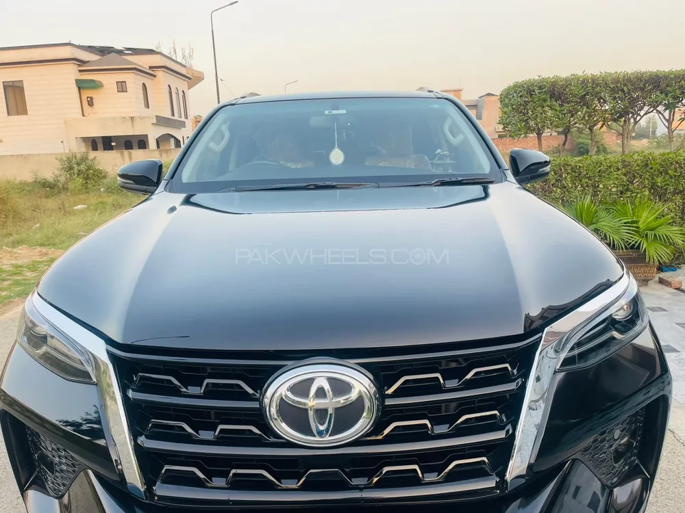 Toyota Fortuner 2021 for Sale in Lahore Image-1