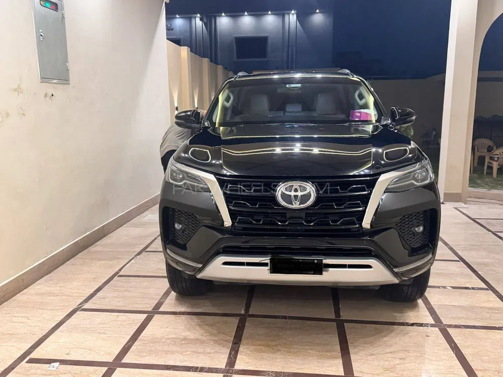 Toyota Fortuner 2022 for Sale in Sialkot Image-1