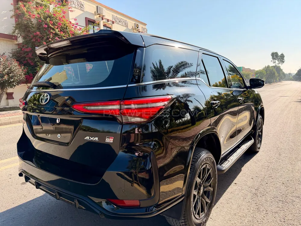 Toyota Fortuner 2024 for Sale in Islamabad Image-1