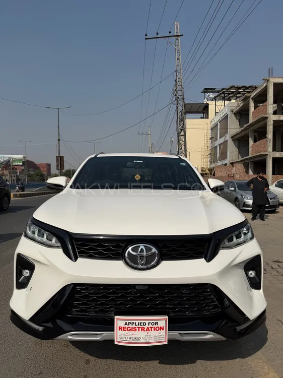 Toyota Fortuner 2022 for Sale in Lahore Image-1