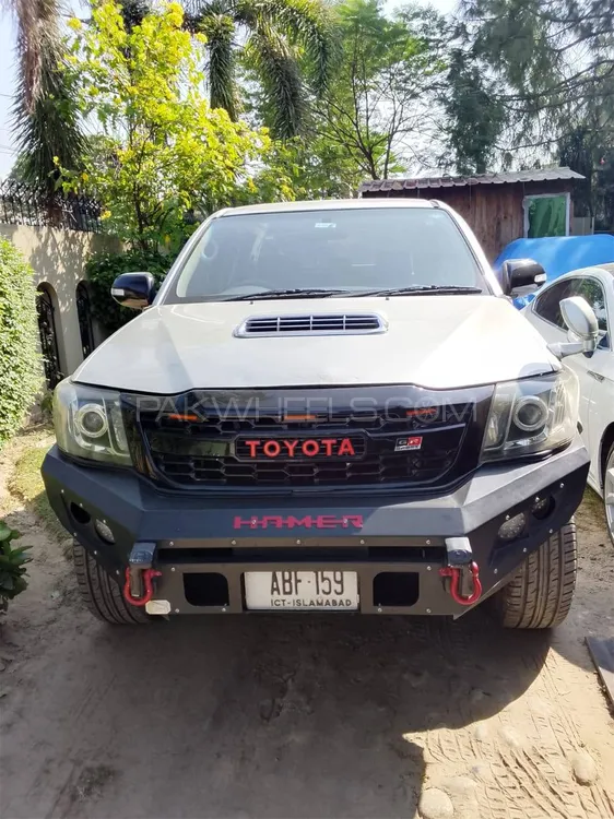 Toyota Hilux 2013 for Sale in Lahore Image-1
