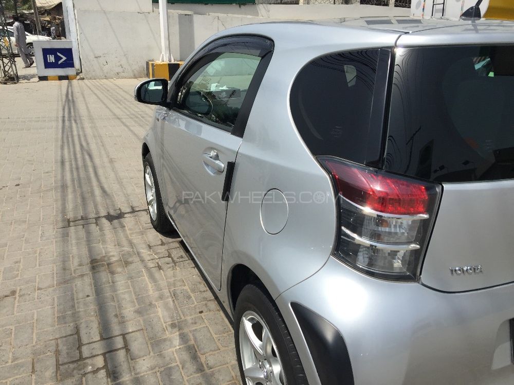 Toyota iQ 2008 for Sale in Lahore Image-1