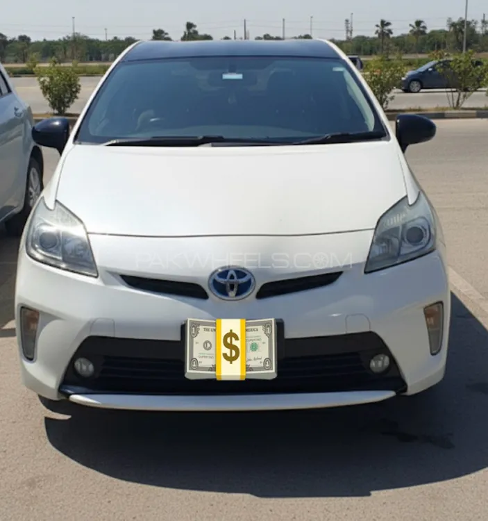 Toyota Prius 2015 for Sale in Faisalabad Image-1