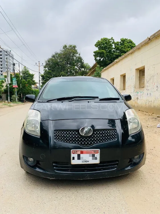 Toyota Vitz 2007 for Sale in Karachi Image-1