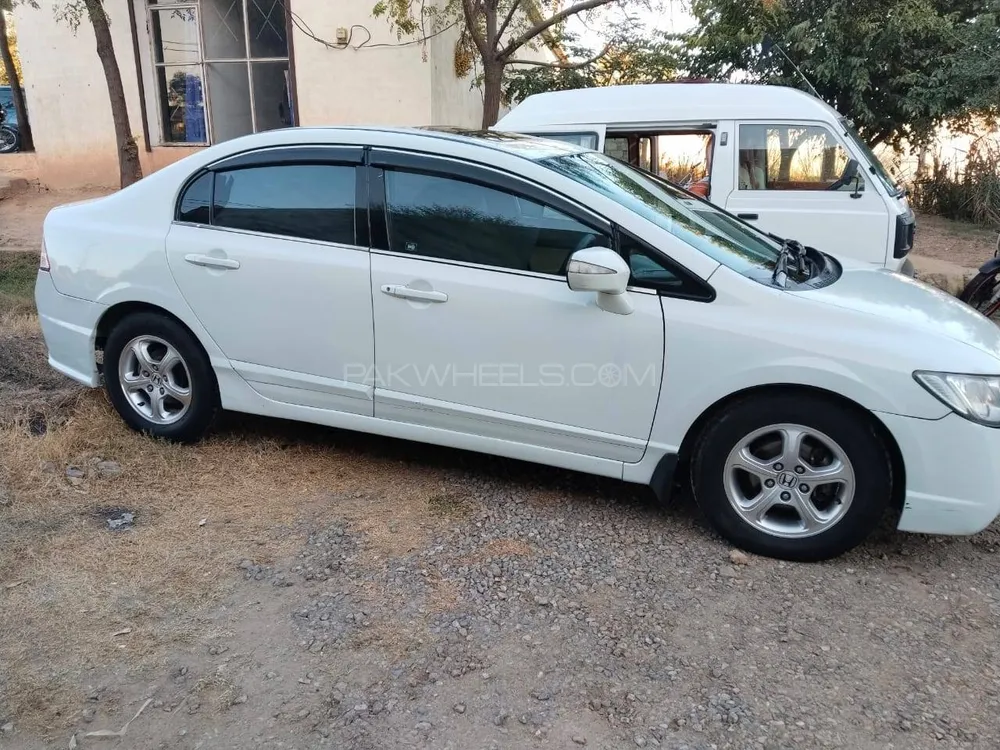 Honda Civic 2007 for Sale in Fateh Jang Image-1
