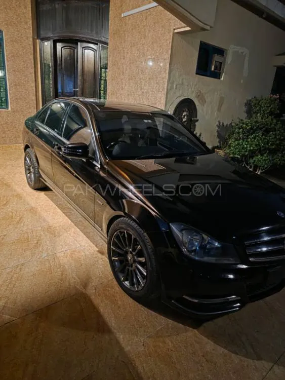 Mercedes Benz C Class 2011 for Sale in Lahore Image-1