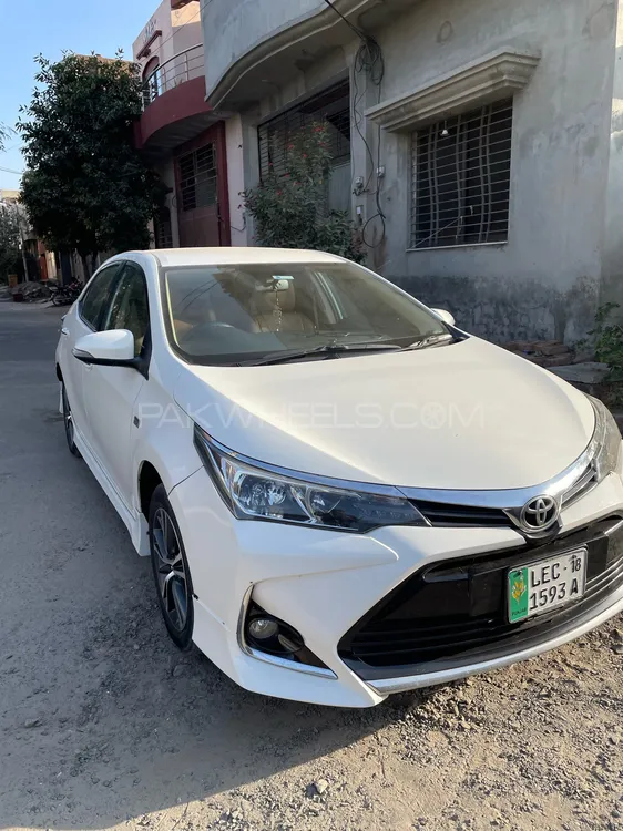Toyota Corolla 2018 for Sale in Faisalabad Image-1