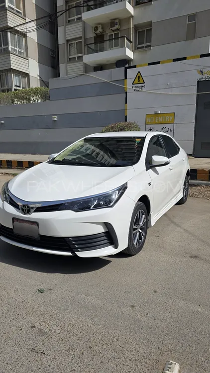 Toyota Corolla 2018 for Sale in Karachi Image-1