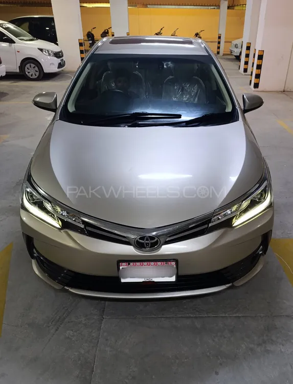 Toyota Corolla 2018 for Sale in Karachi Image-1