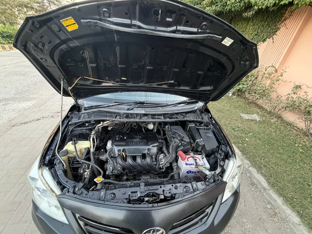 Toyota Corolla 2011 for Sale in Gujranwala Image-1