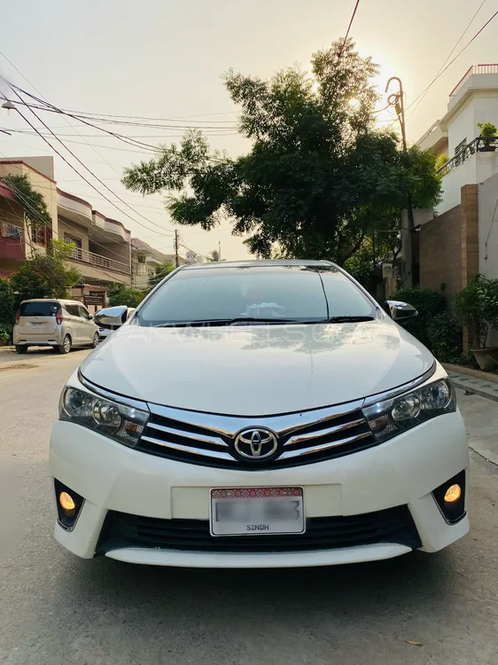 Toyota Corolla 2015 for Sale in Karachi Image-1