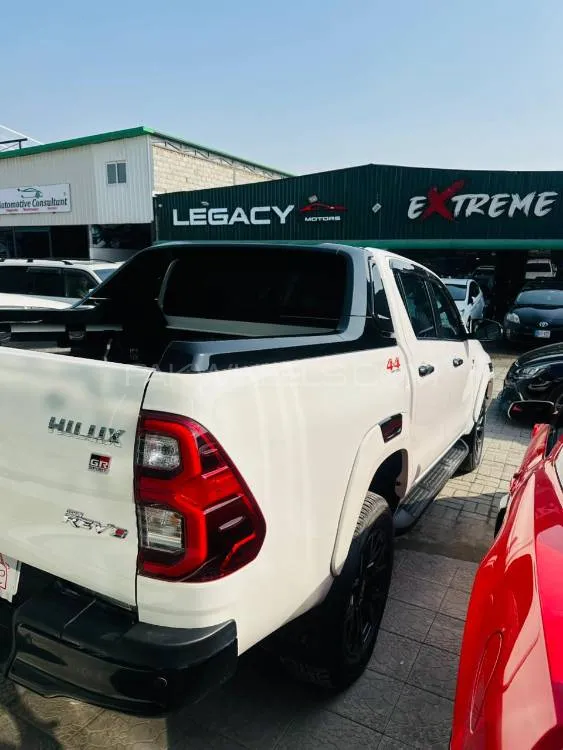 Toyota Hilux 2025 for Sale in Islamabad Image-1