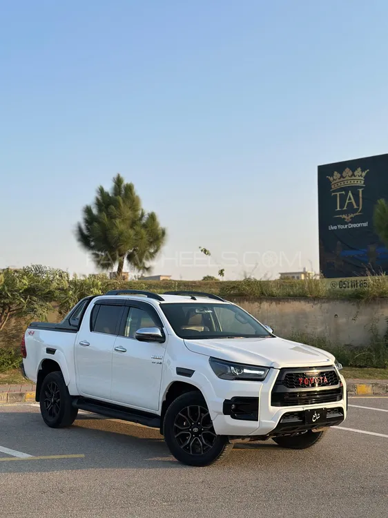 Toyota Hilux 2018 for Sale in Islamabad Image-1