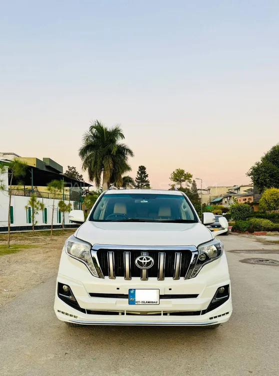 Toyota Prado 2011 for Sale in Islamabad Image-1